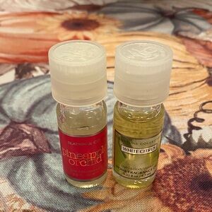 Bath & Body Works/ Slatkin & Co home fragrance oil duo